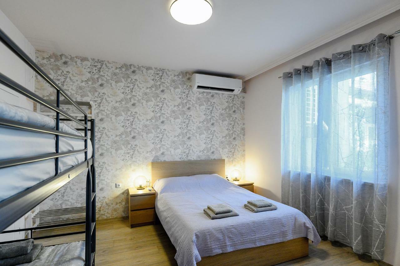 Studio Thermi 1 Varna Esterno foto