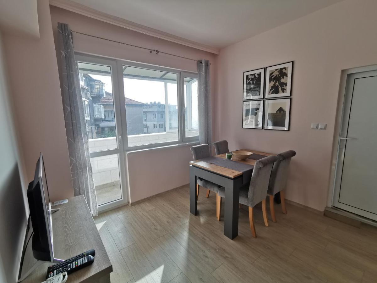 Studio Thermi 1 Varna Esterno foto